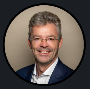 [headshot] afbeelding van de klant (voor een loodgietersdienst)