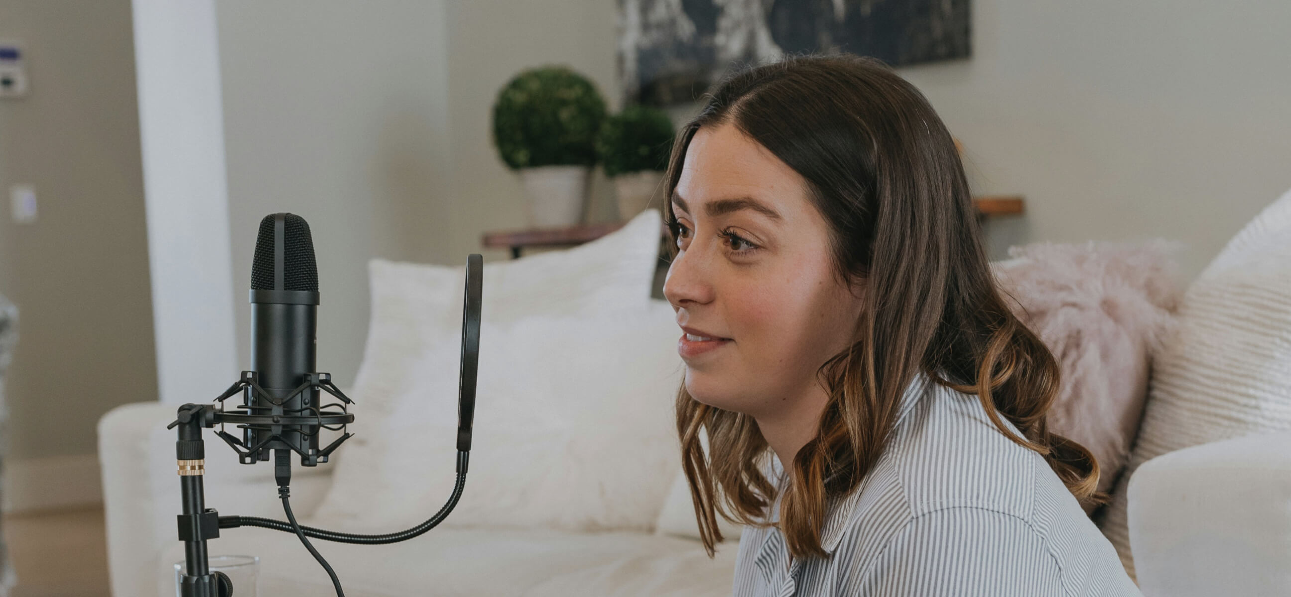 The Art of Mindful Living: Practical Tips for Daily Peace and Balance