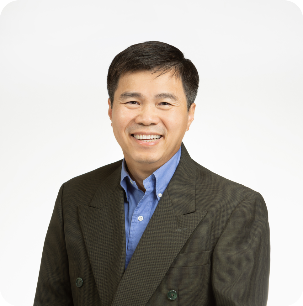 Steven Nguyen headshot image
