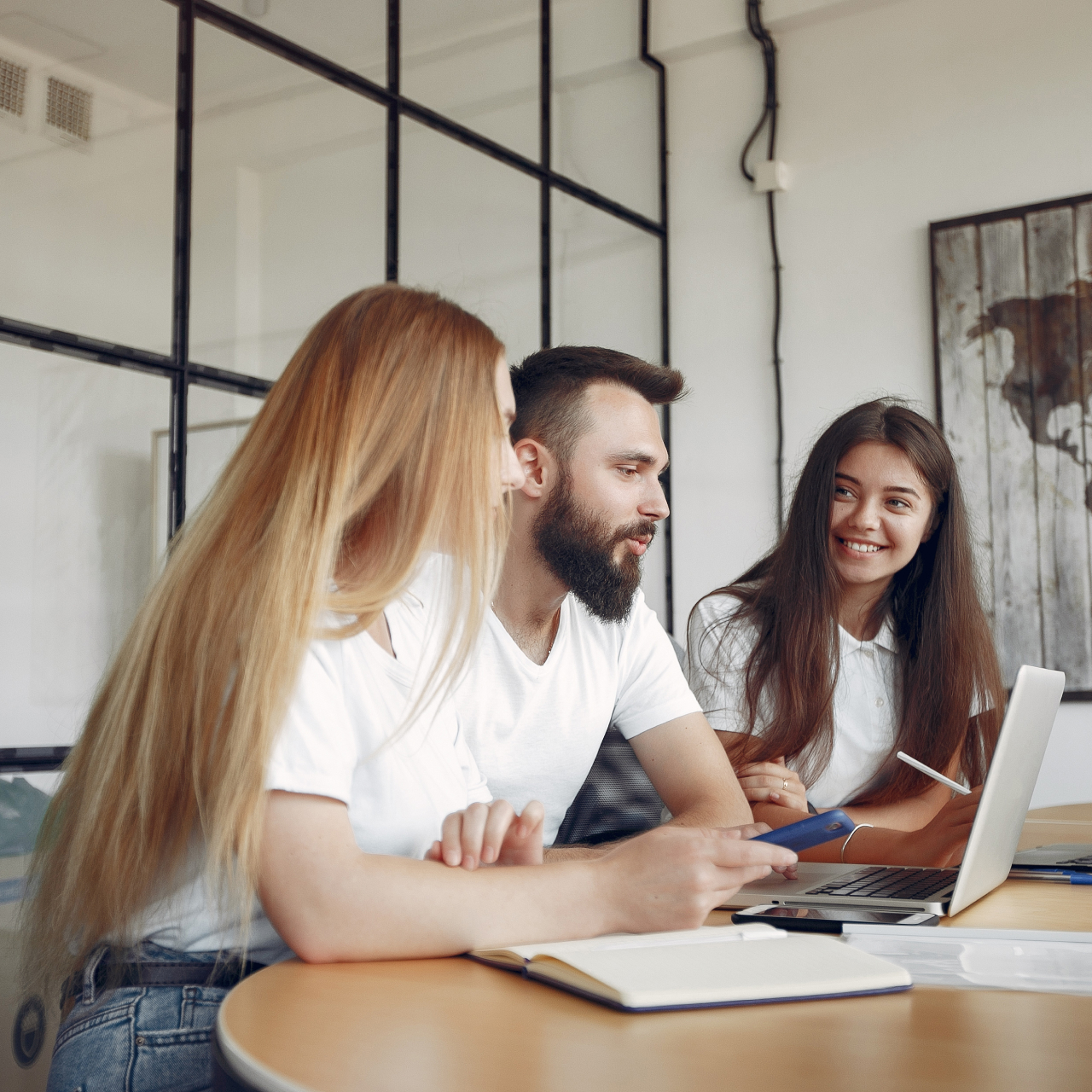 Creating a Logo That Lasts