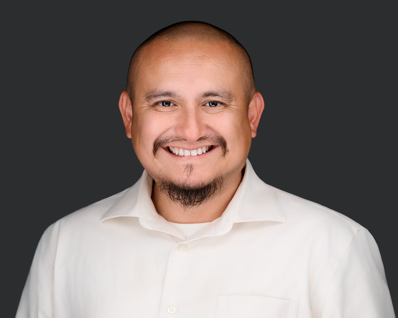 Enrique Ramirez headshot