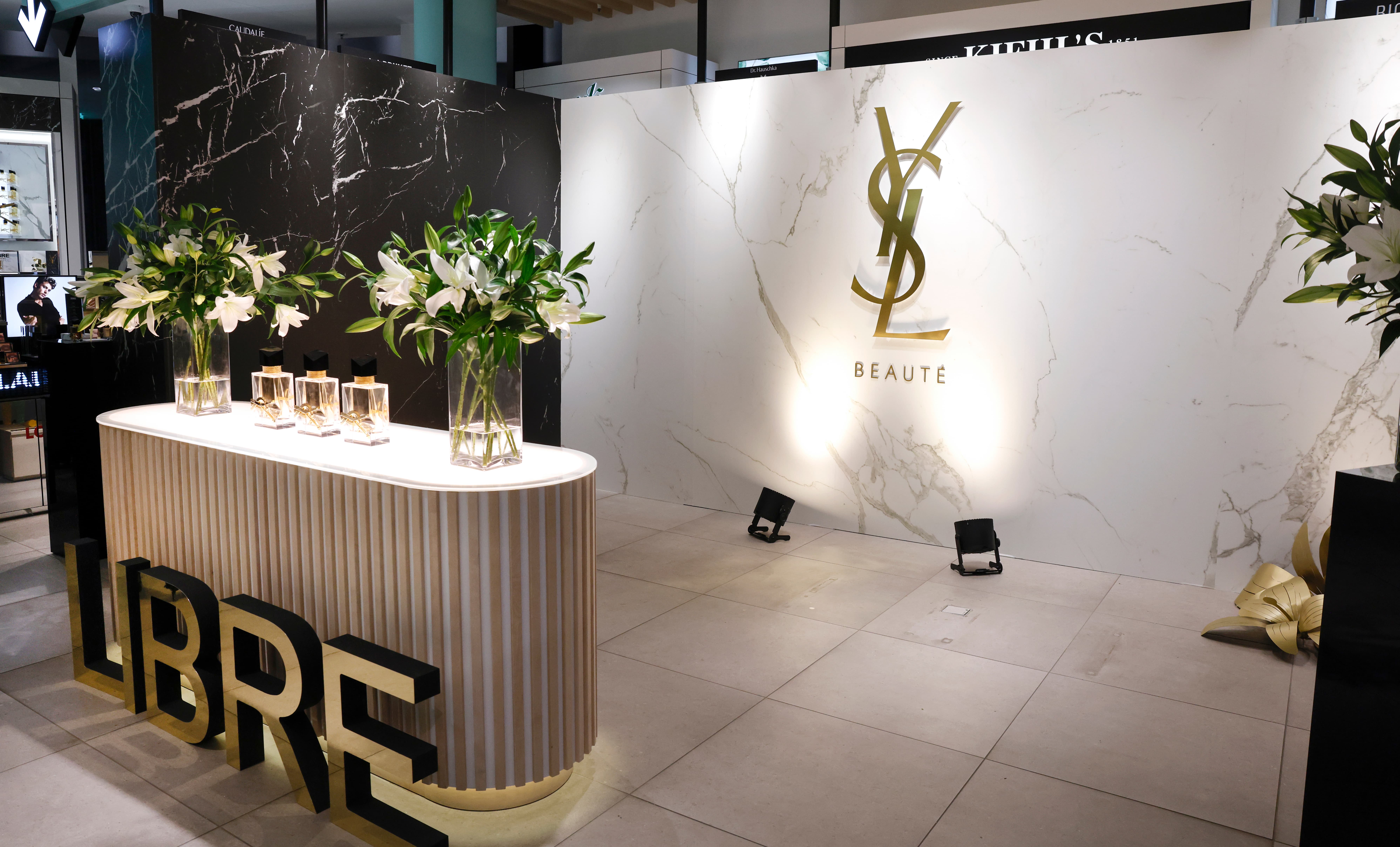 PRADA Flower Market als Launch-Inszenierung