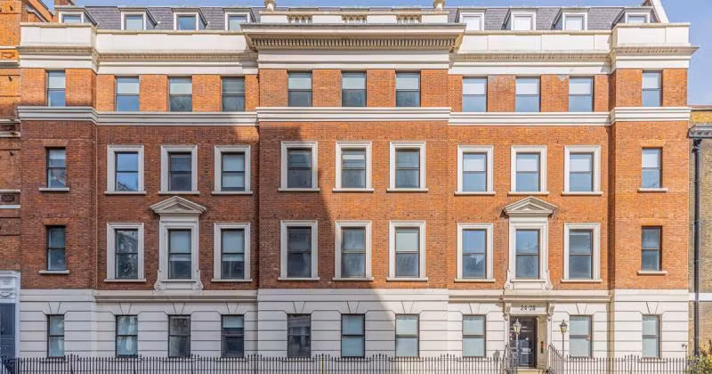 Runway East Sign 45,000sqft in Bloomsbury