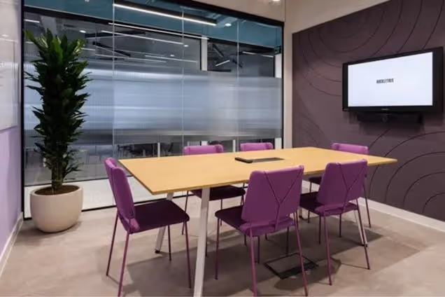 Huckletree Liverpool Street Meeting Room
