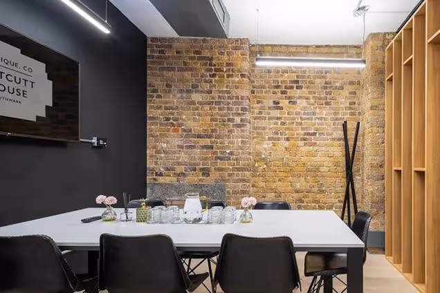 The Boutique Workplace Company - Notcutt House Meeting Room