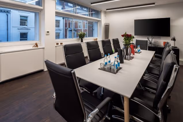 W1 Workspace Meeting Room