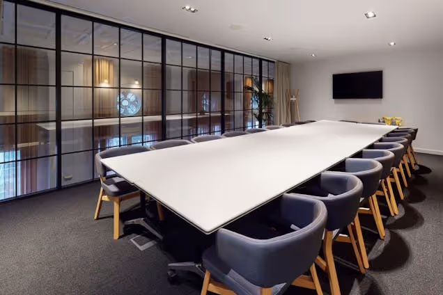 Fora 50 Liverpool Street Meeting Room