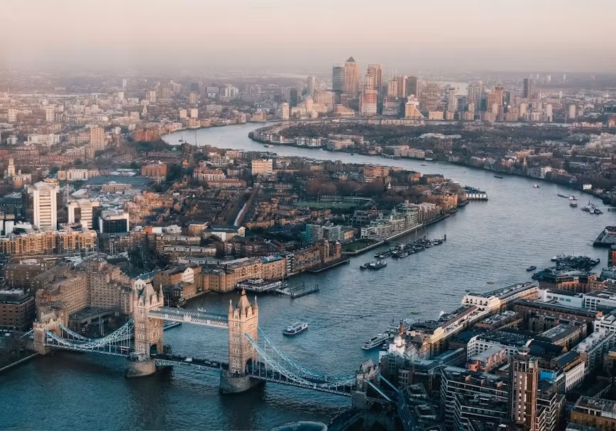 Top 20 Office Removal Companies in London for a Stress-Free Business Move