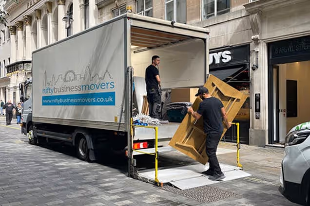 Nifty Business Movers Van and Workers