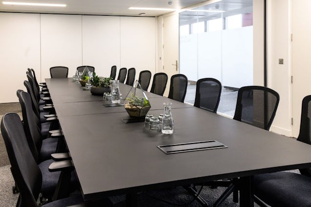 XCHG Spaces Meeting Room