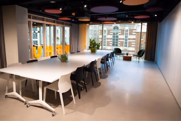 HubHub - 20 Farringdon Street Meeting Room
