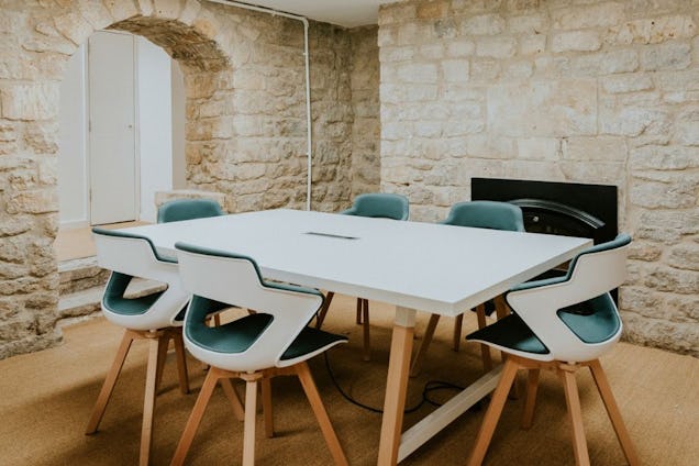 Rengen House Meeting Room