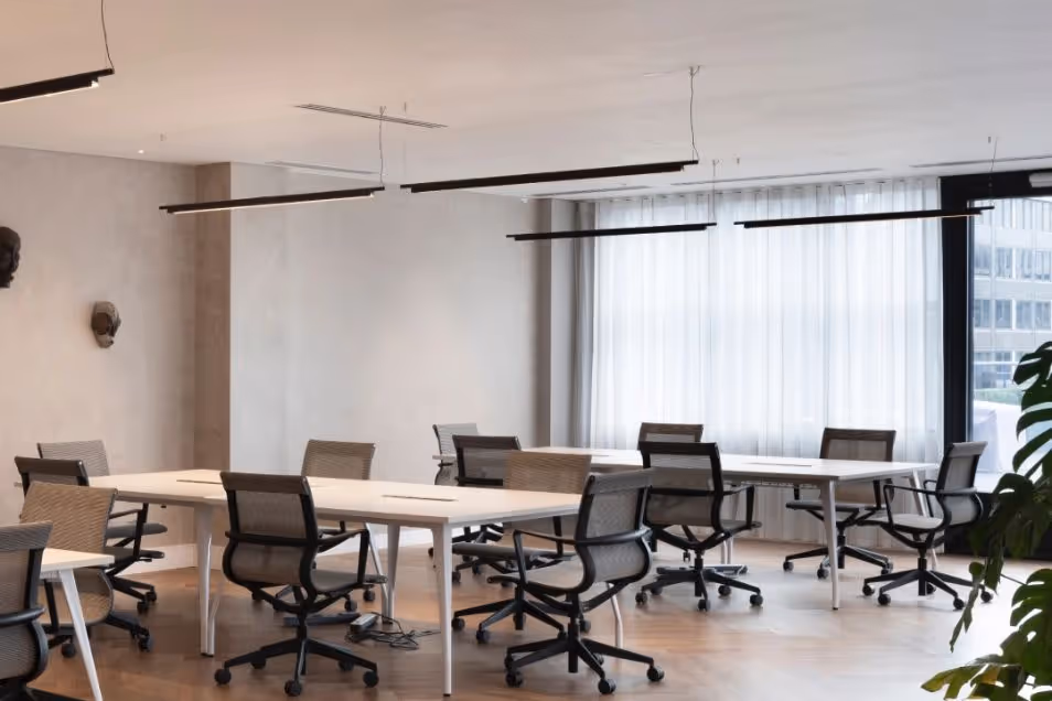 Halkin - Monument Office Space