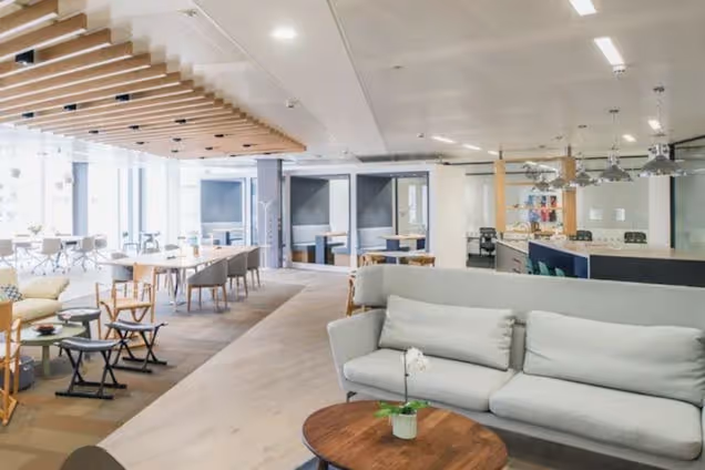 Regus The News Building Coworking Space