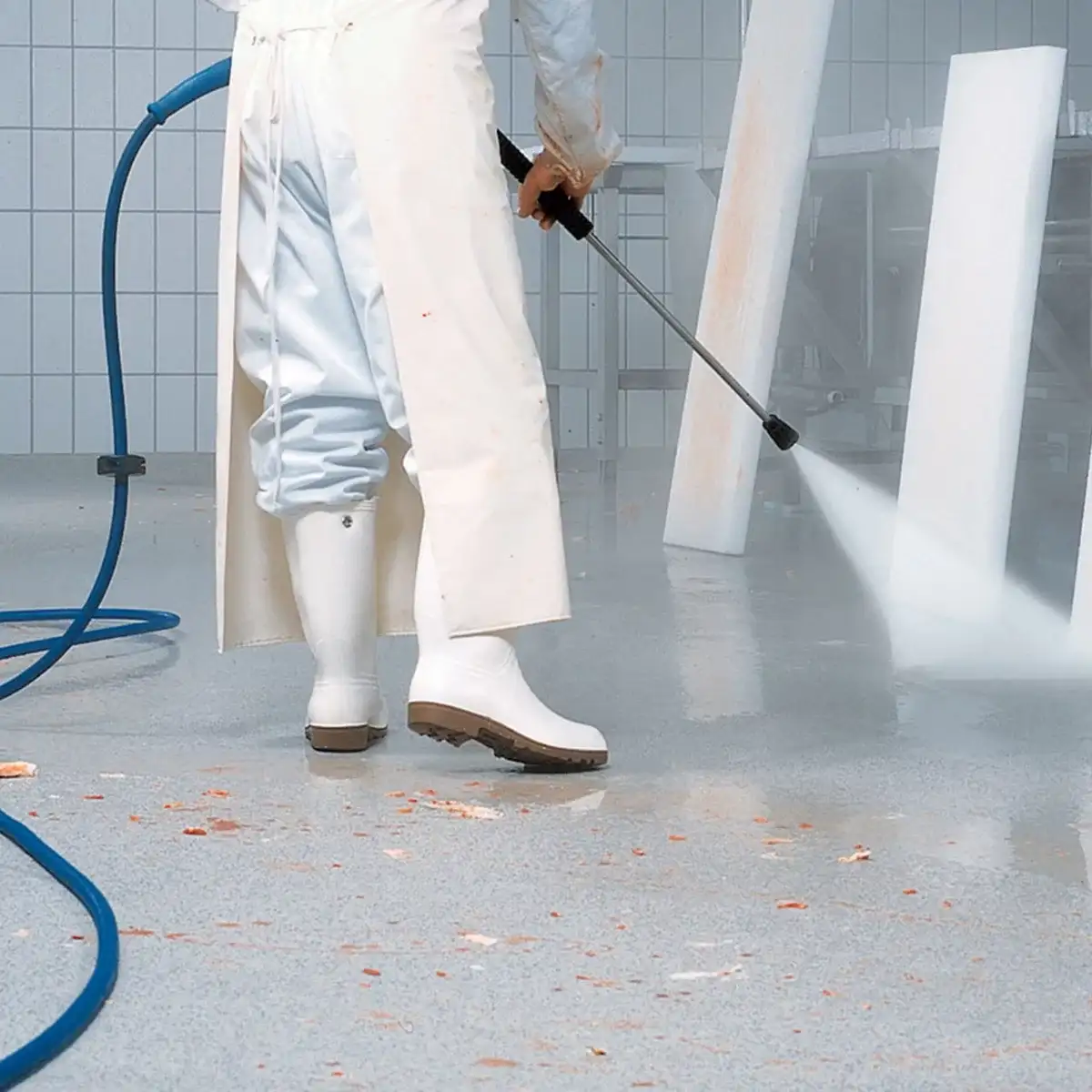 Low-maintenance, easy-clean industrial flooring for a food and beverage facility in London, Ontario.