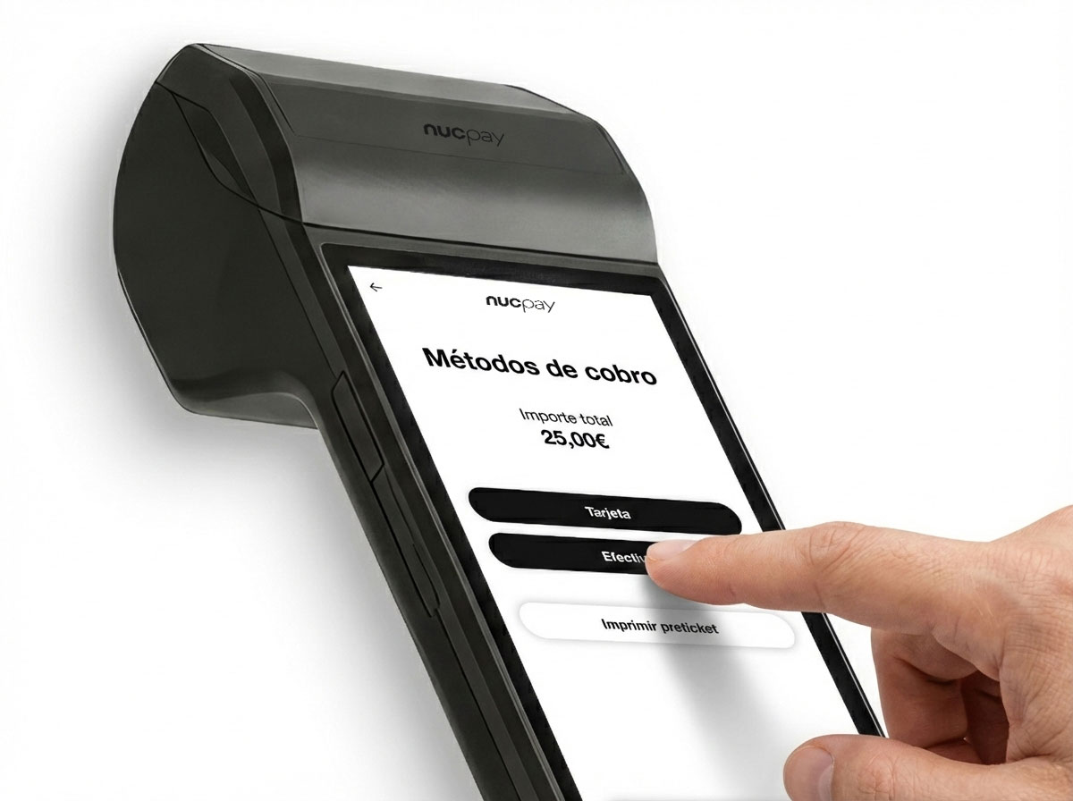 Selección de cobro con tarjeta o efectivo en la Nucli App