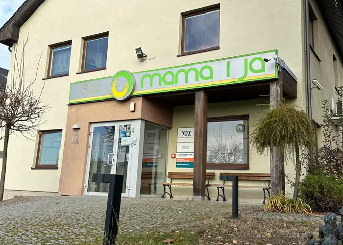 Budynek Centrum Zdrowia "Mama i Ja" przy ulicy Rajskiej 71 we Wrocławiu
