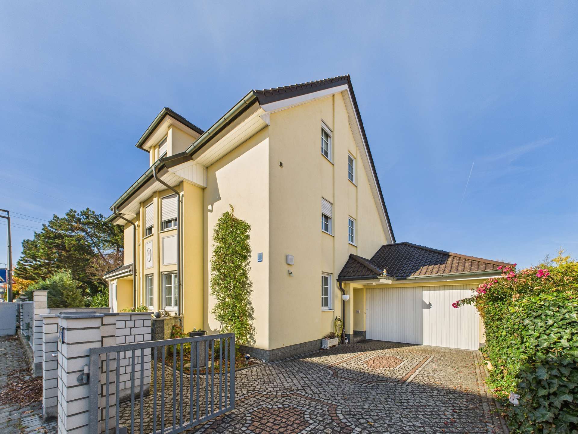 CAM05258G0-PR0045-STILL032