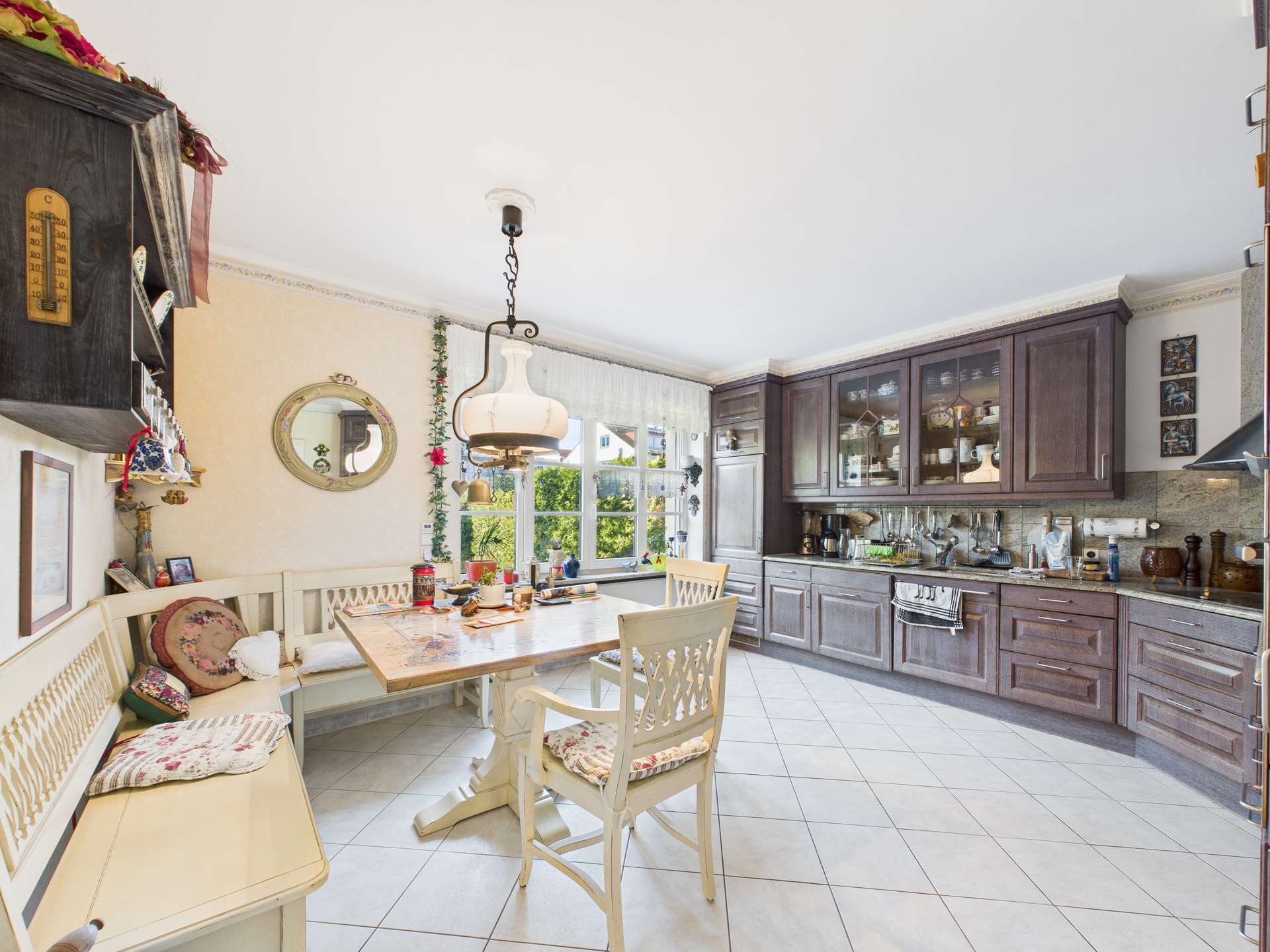 CAM05258G0-PR0045-STILL006