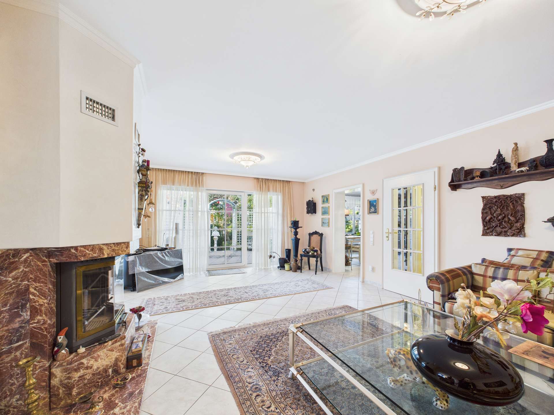 CAM05258G0-PR0045-STILL005