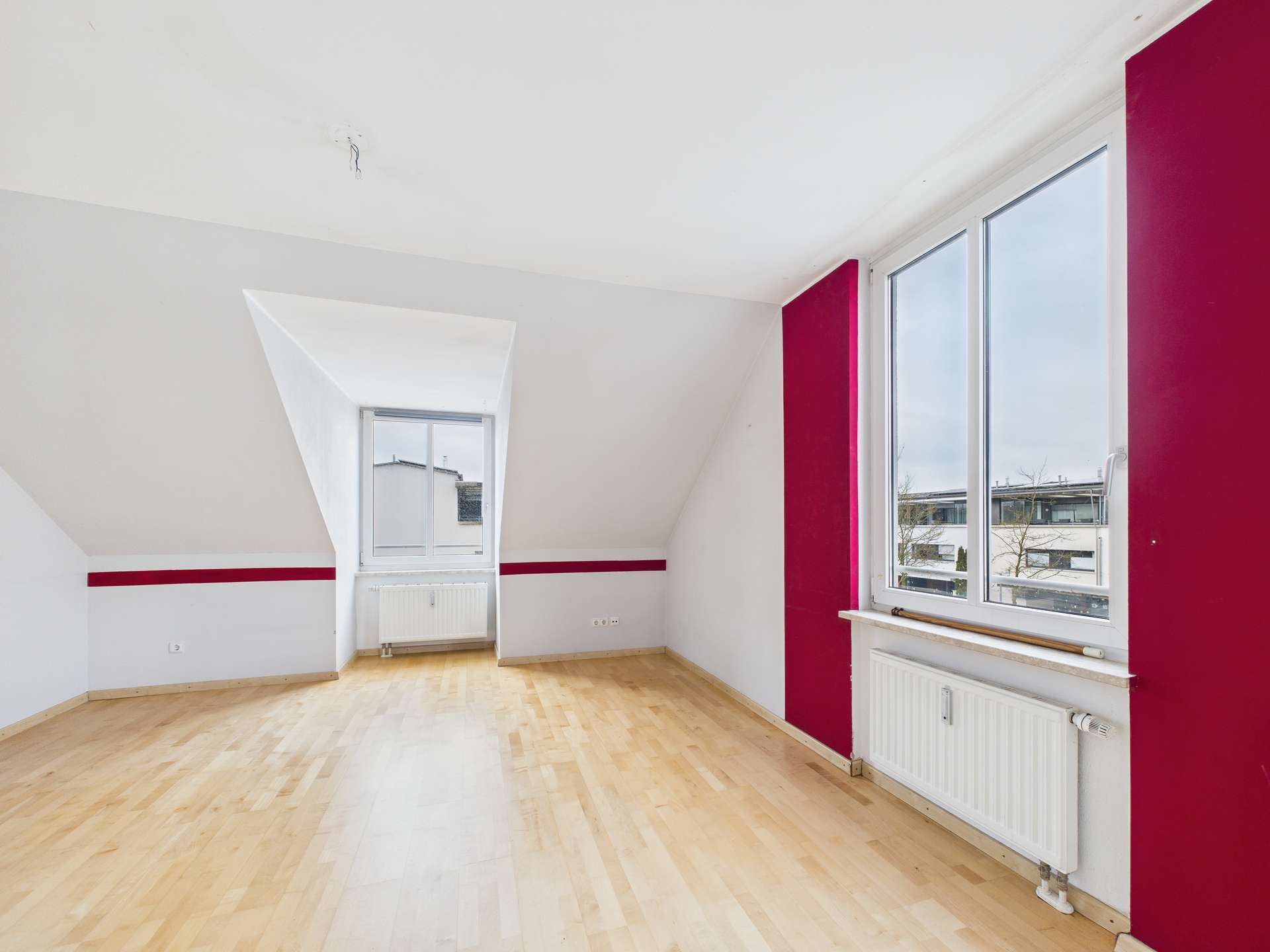 Schlaf-/Gästezimmer Dachgesch