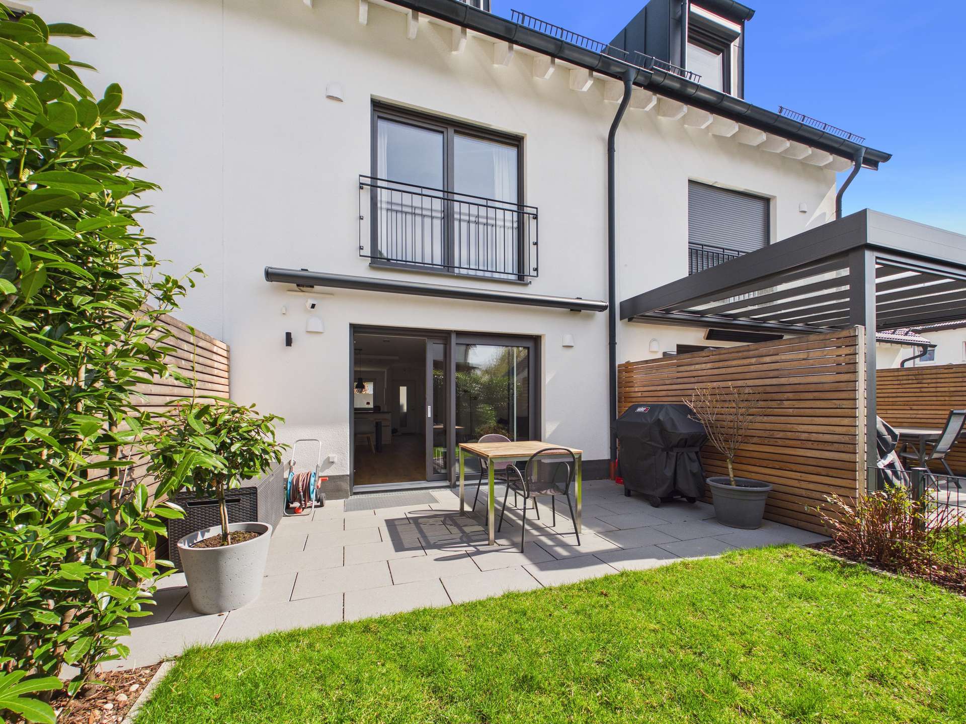 Terrasse am späten Vormittag