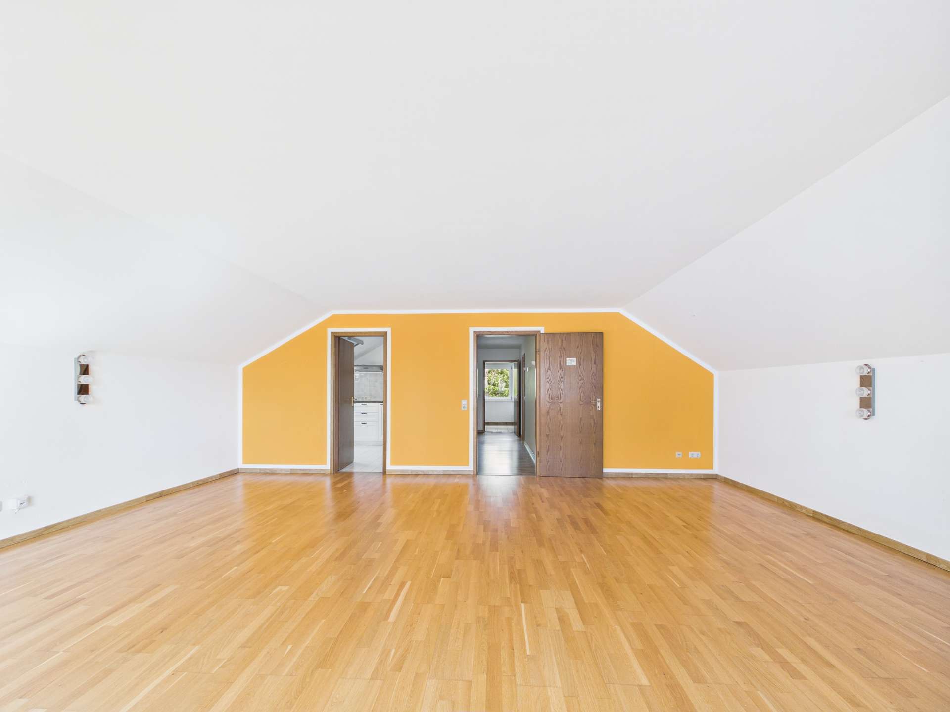 Wohnzimmer DG