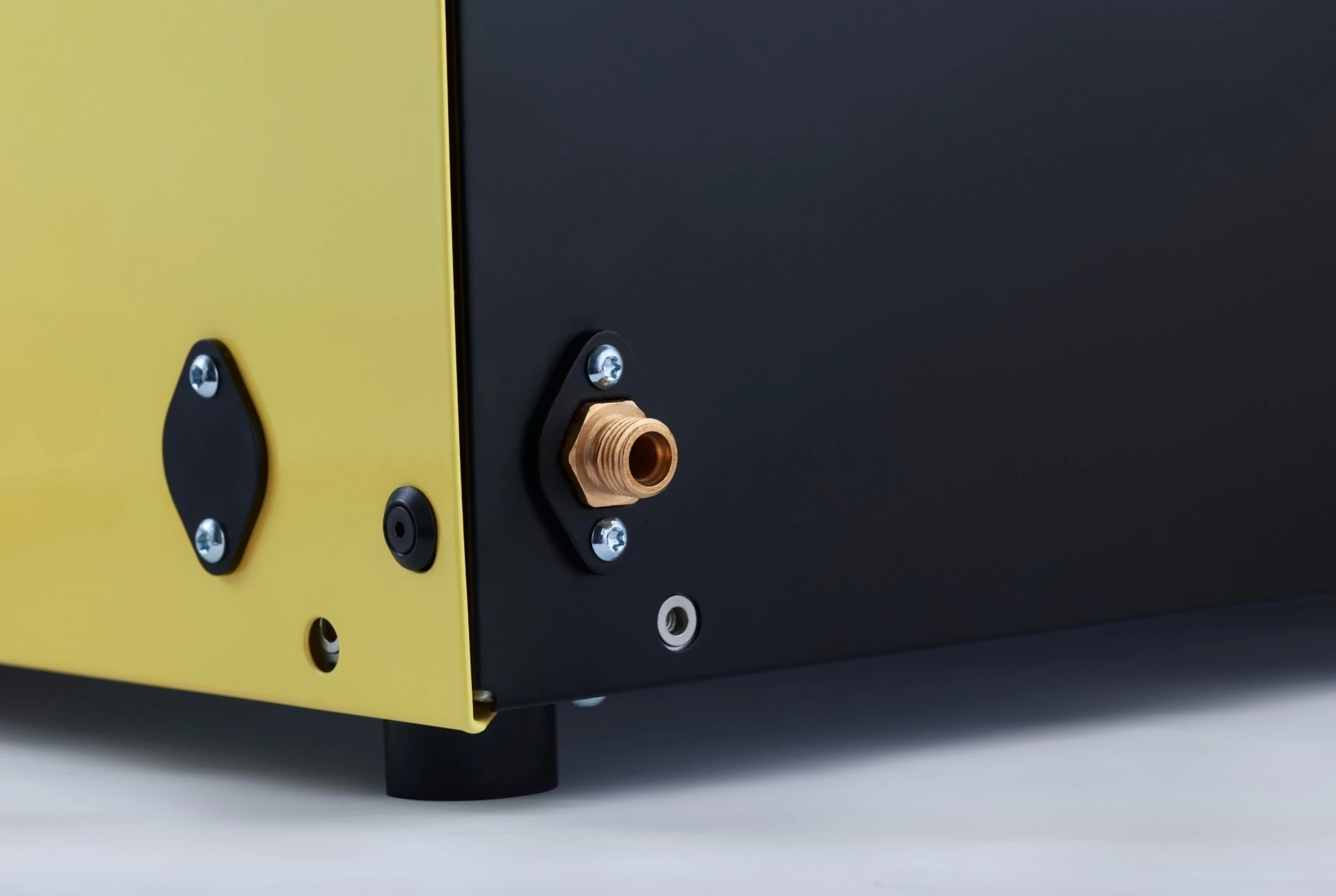 Close-up of the gas connection on the INERGIO Mini fuel cell system.
