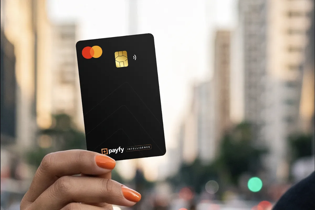Cartão corporativo com gestão de despesas integrada