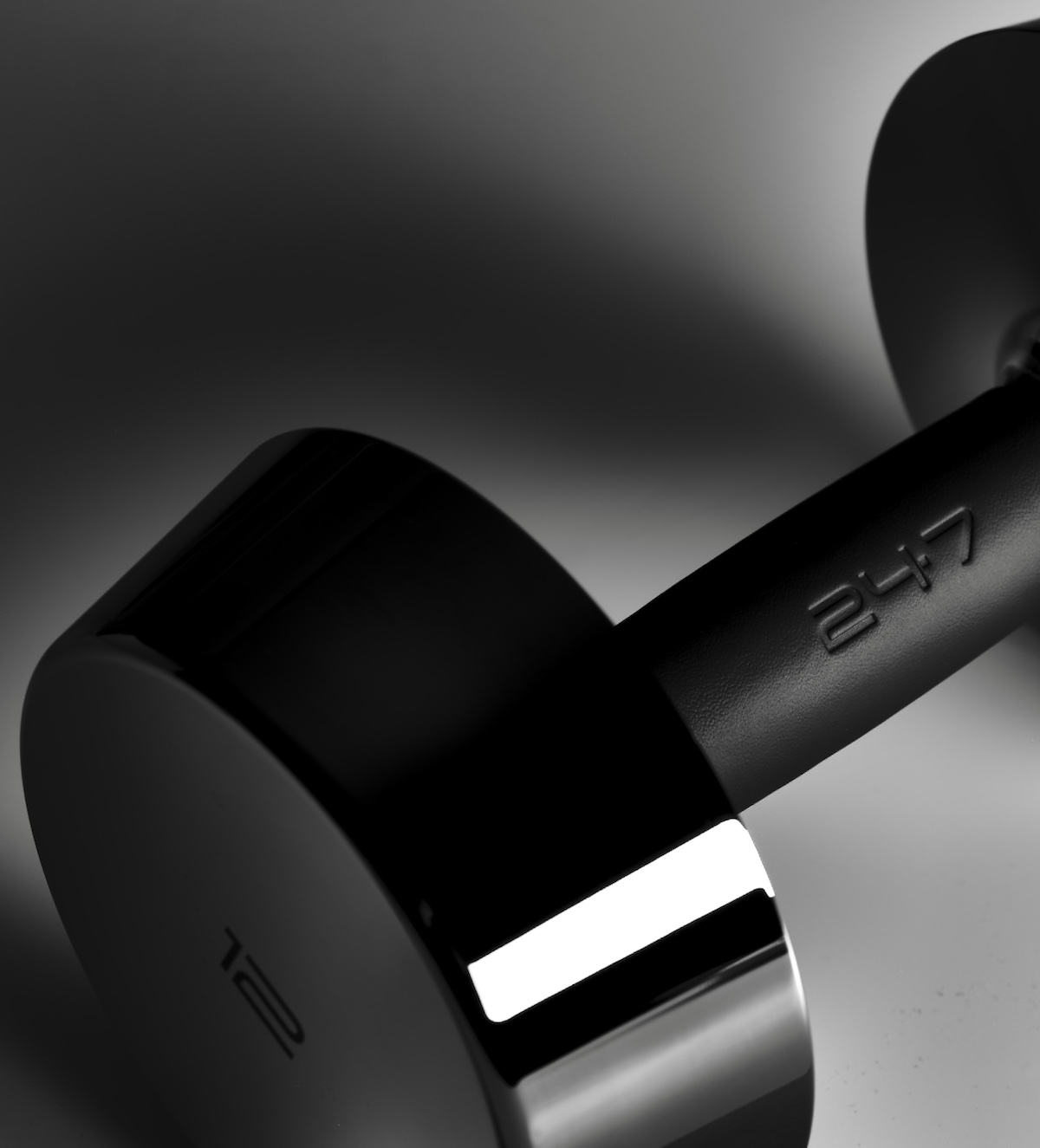 luxury dumbbell with logo 