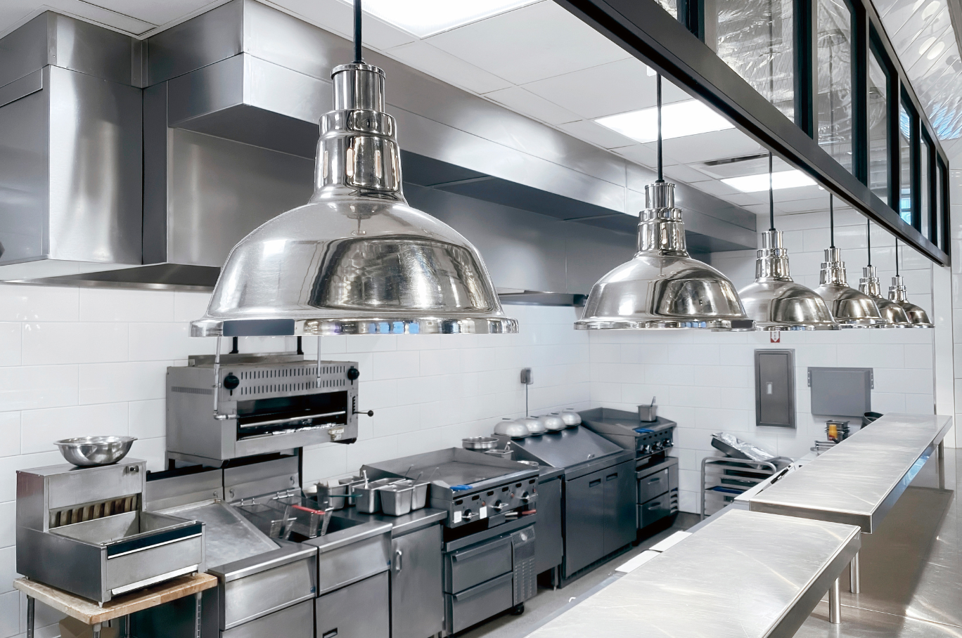 Industrial Kitchen Look in Connecticut: Materials, Lighting & Cost-Saving Tips