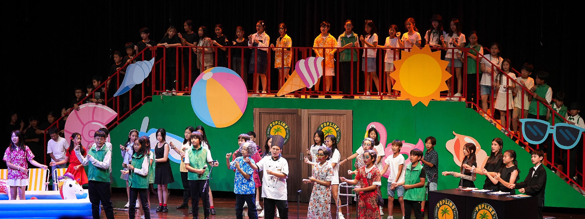 Year 6 takes the spotlight: “We're All Going On A Summer Holiday!”