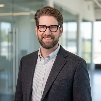 Headshot photo of Stephen Walter