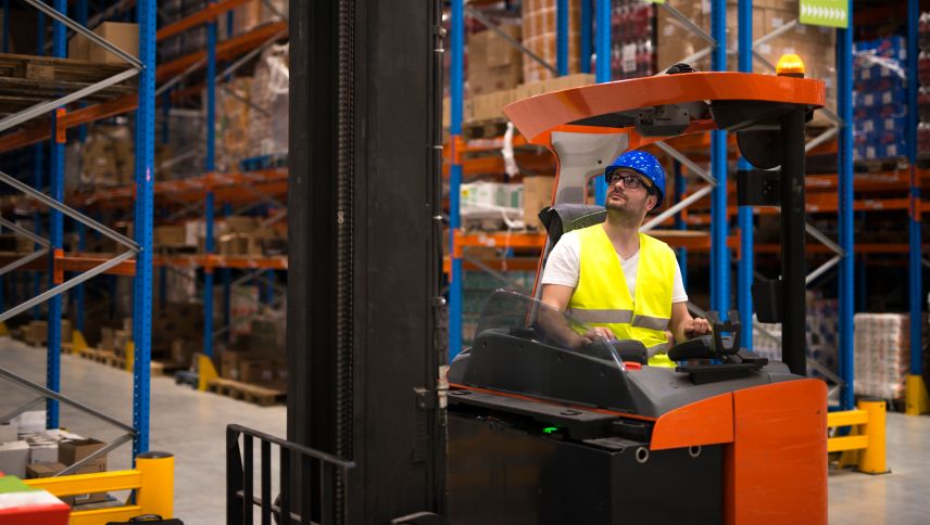 kierowca wozka widlowego