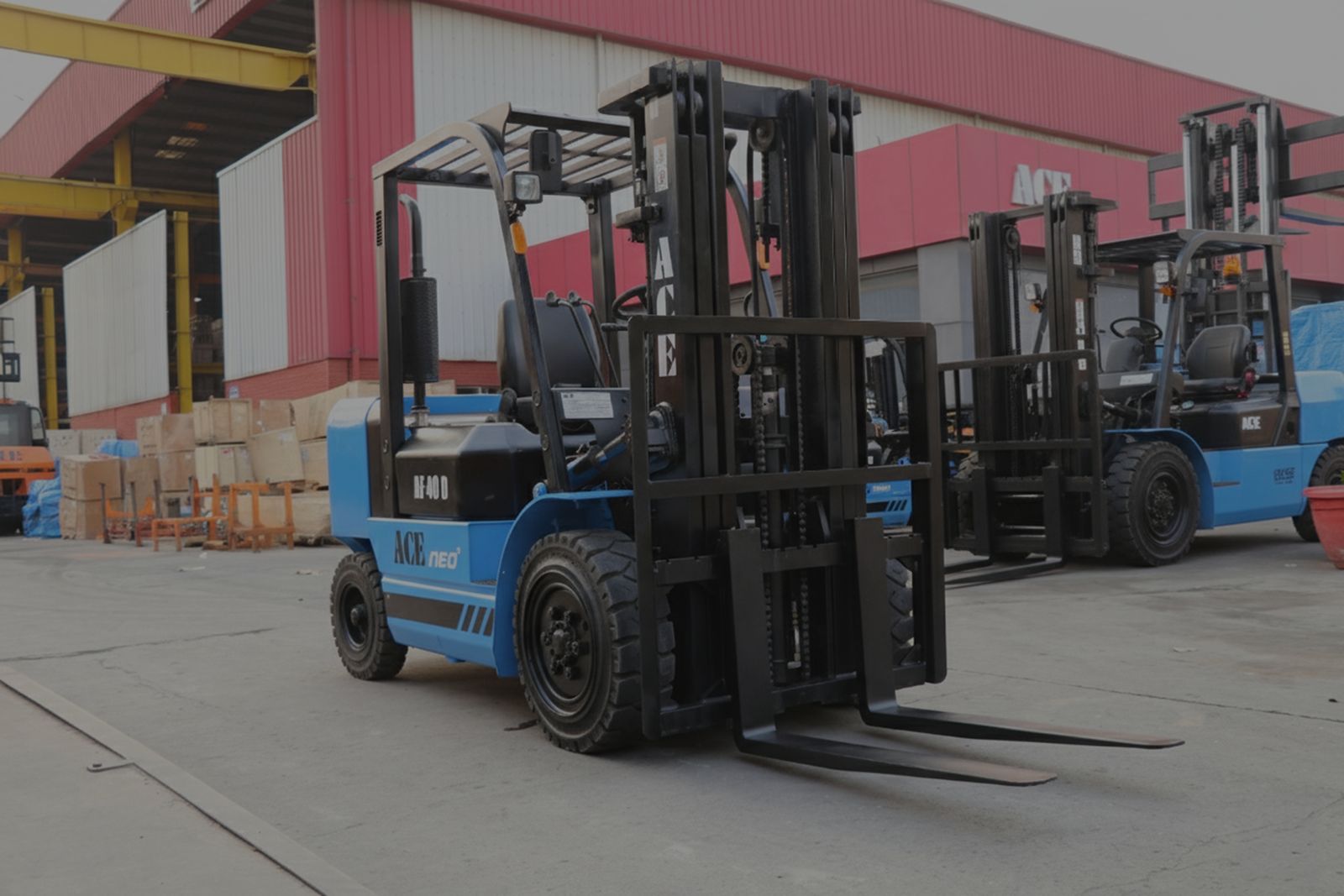 Niebieski wózek ACE neo