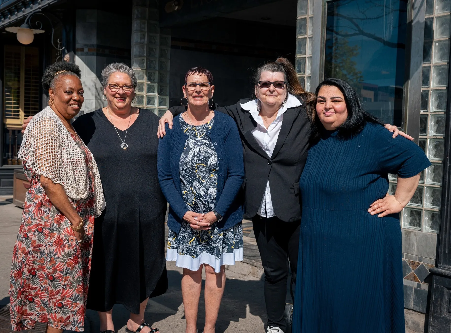 les cinq femmes qui ont participé au documentaire LIEUX-REFUGES