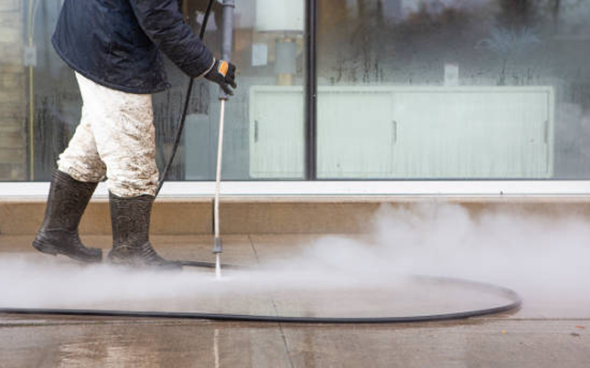 High pressure cleaning