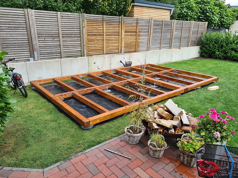 Stabile Fundamente für Gartenhäuser, Zäune & Terrassen, präzise, langlebig und individuell geplant.