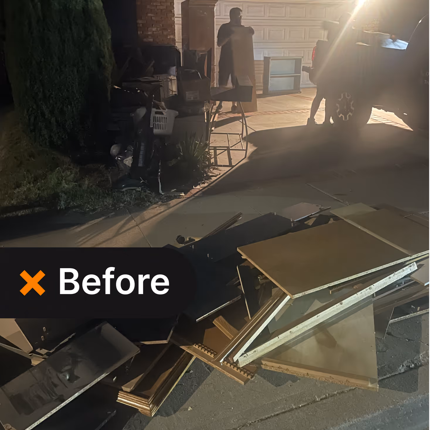 Cluttered House and driveway in Orange County before professional cleanout service (Junk Removal Service)
