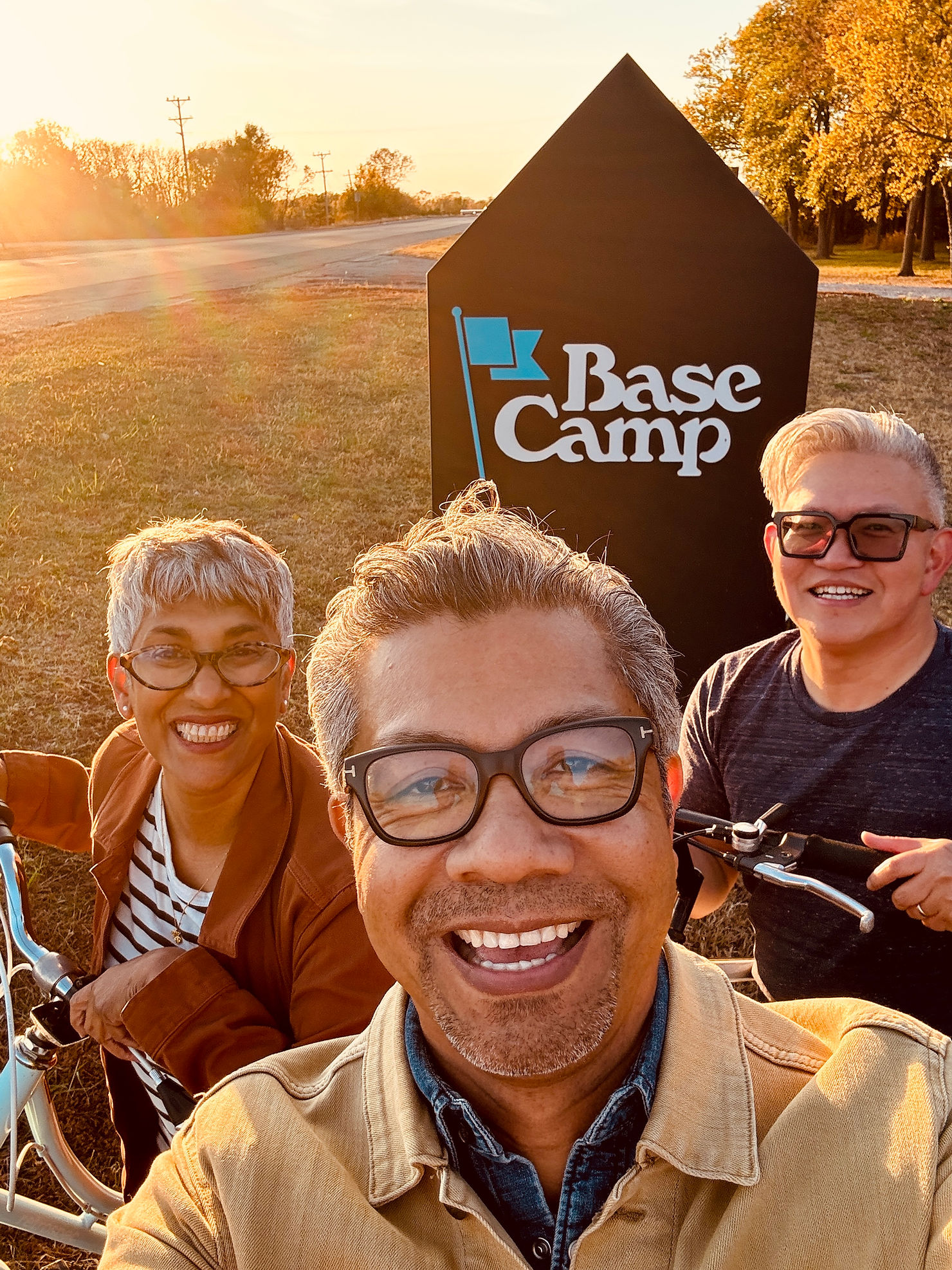 Friends arriving in Humboldt, Kansas for a weekend getaway in a quiet small-town setting