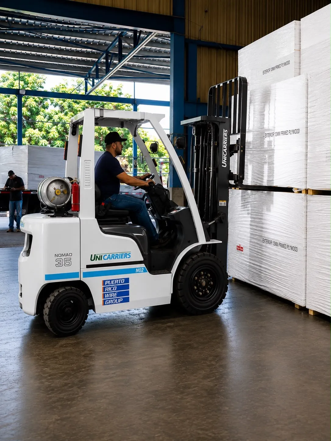 Puerto Rico Wire UniCarriers forklift handling construction materials