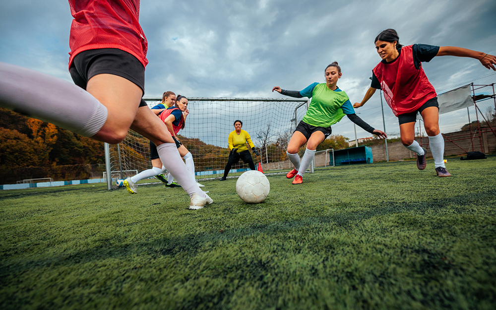 Hormonal Birth Control Might Reduce Female Athletes? ACL Tears