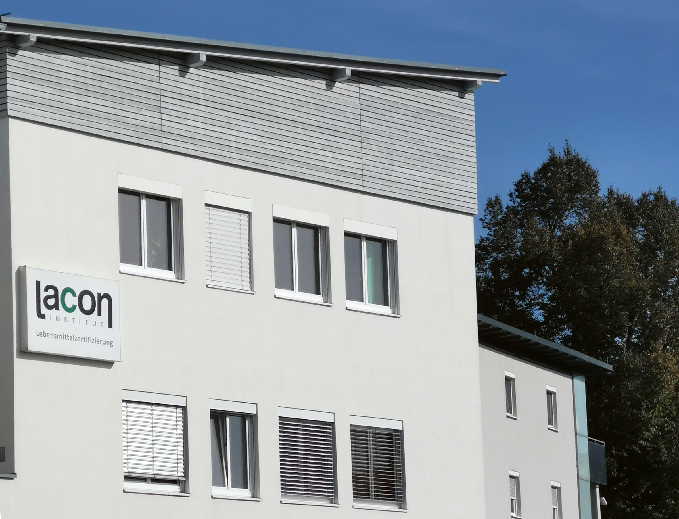 Das Firmen Gebäude von LACON von außen