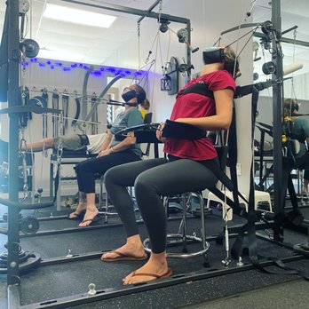 Chiropractic Spinal Rehabilitation and Posture Correction