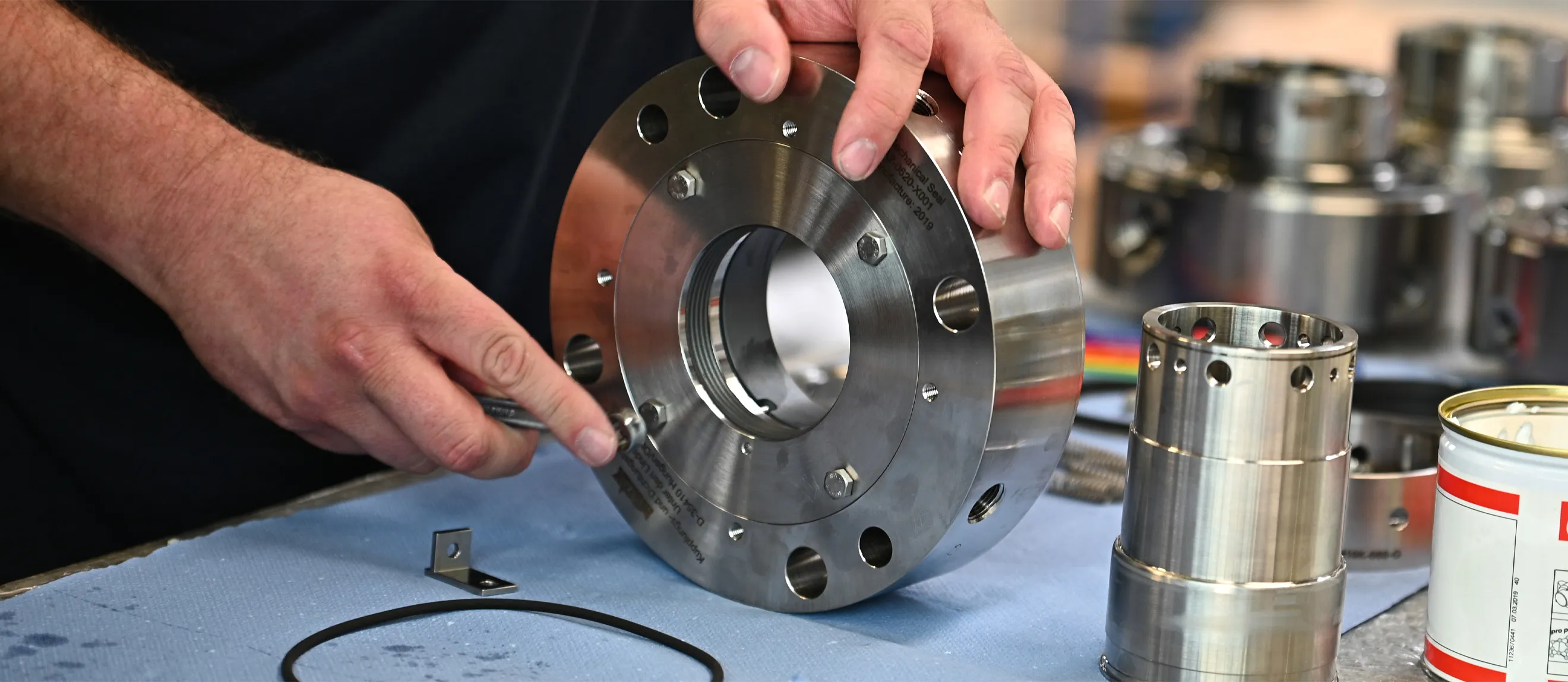 Instandsetzungsarbeiten bei der Firma METAX