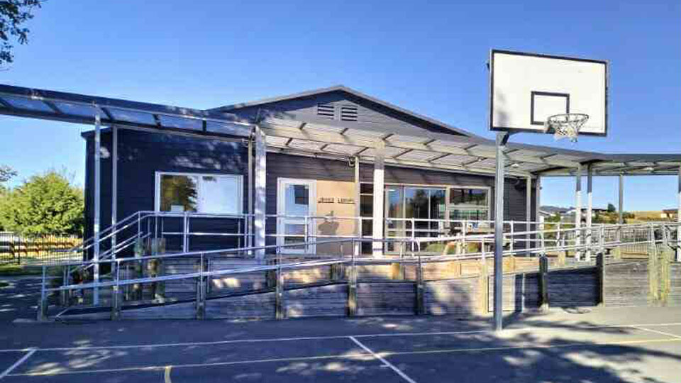 Outside view of Lake Tekapo Primary School