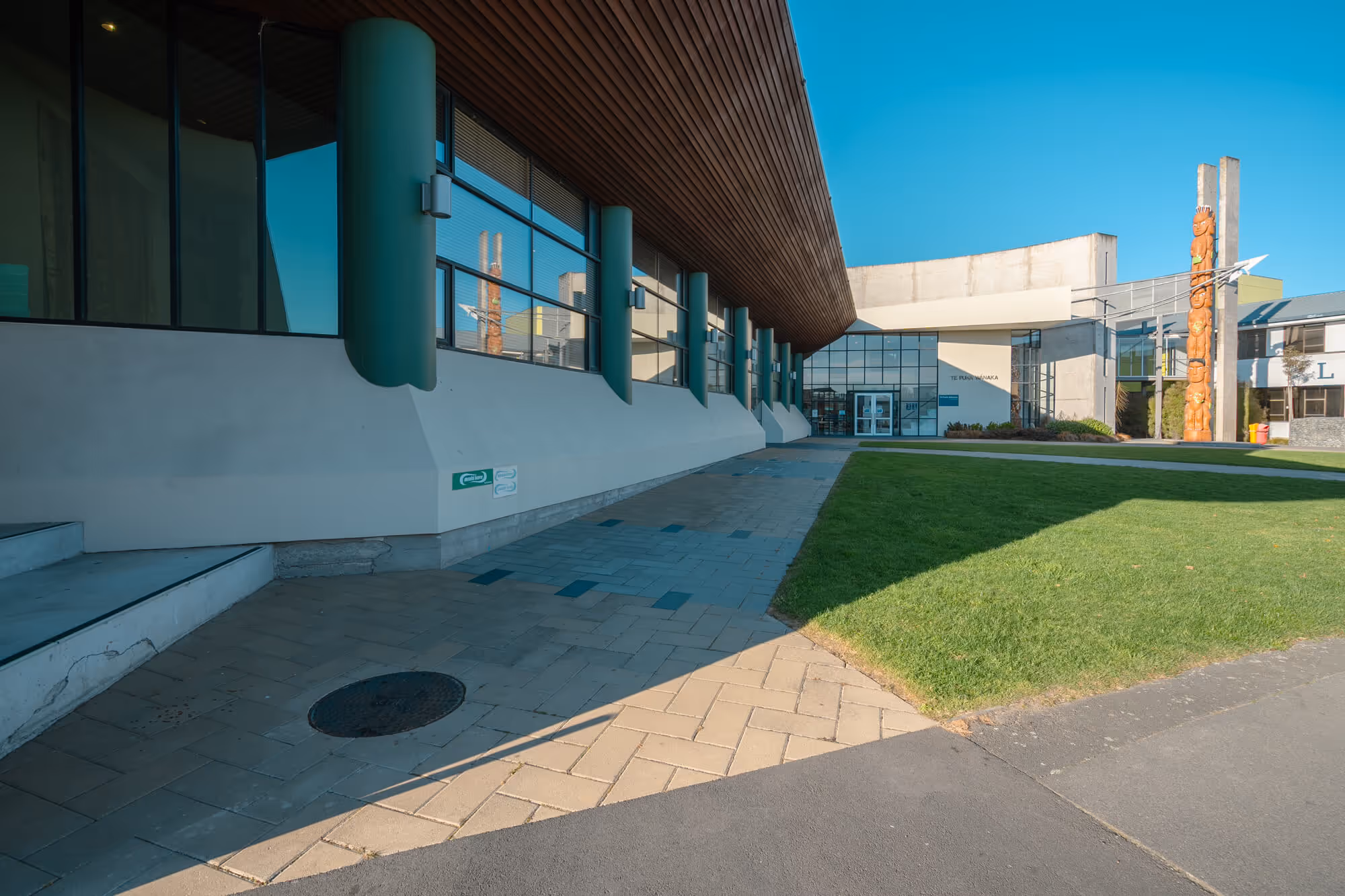 Close up of Ara building - Te Puna in Wānaka
