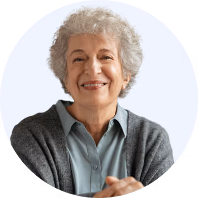 Image of a happy senior lady after hiring a Kandua Pro