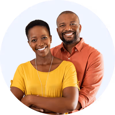 Image of a happy young couple after hiring a Kandua Pro