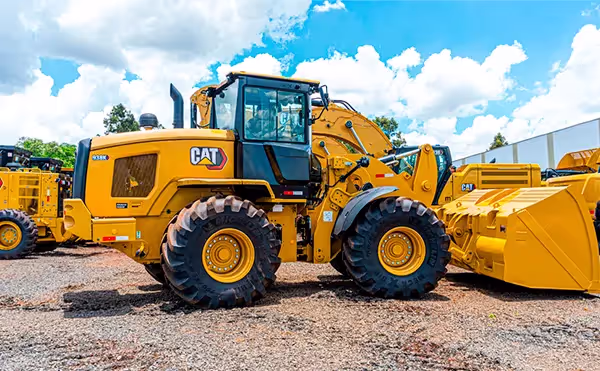 Como usar uma pá carregadeira com segurança?